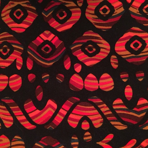 NWOT LuLaRoe Leggings - Tall & Curvy (TC) - Picture 2 of 5